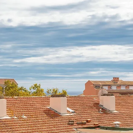 A 200 M De La Frejus