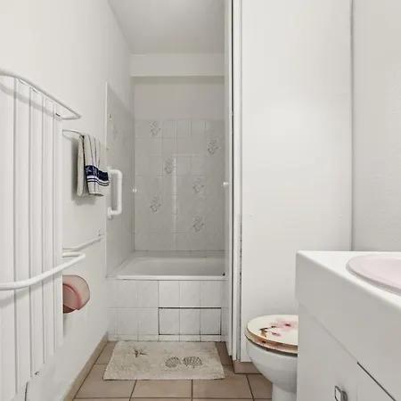 A 200 M De La Apartment